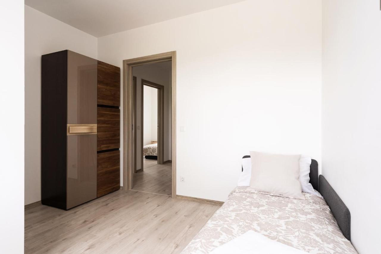 1 House Between Two Lakes Vilnius
